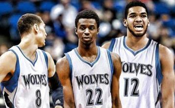 李玮洒成为首位获OPBF金腰带的中国女子拳手，多次在国际赛场取得胜利，正式转型为职业拳击选手。（李玮洒斩获OPBF金腰带成中国女拳第一人，多次在国际赛场告捷并正式转型职业拳手）