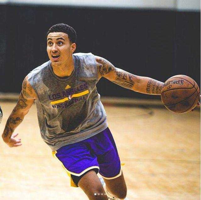 图赫尔：由于高温，我会考虑世界杯时让替补留在更衣室（图赫尔：受高温影响，或在世界杯让替补留在更衣室）