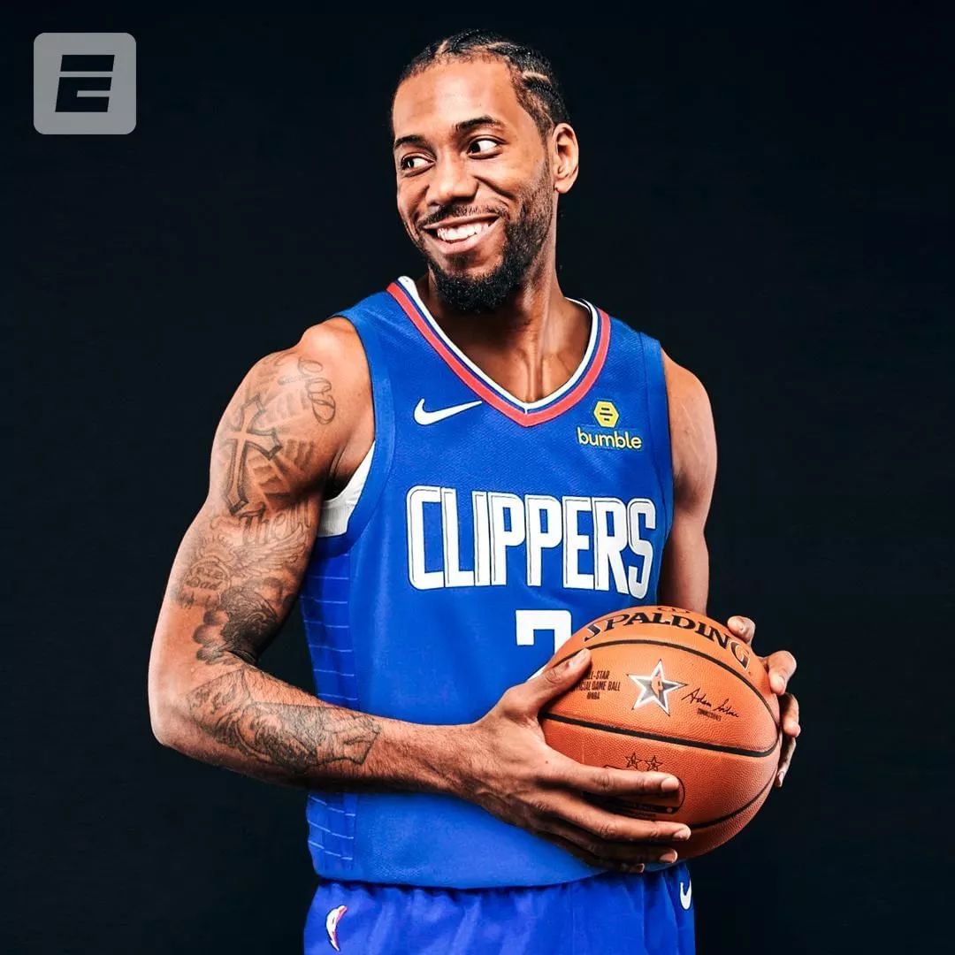 奥沙利文2011单局限时赛轰单杆破百胜傅家俊（2011单局限时赛：奥沙利文单杆破百击败傅家俊）