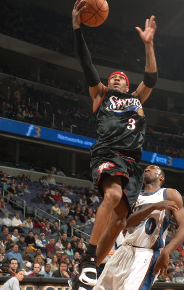 孔帕尼：球队处于困境时两名球员挺身而出，这就是我们的实力（孔帕尼：困境中两名球员挺身而出，展现了我们的实力）