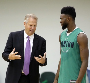 这队今天的状态像喝了能量药水（这队今天状态拉满，像按下了加速键）