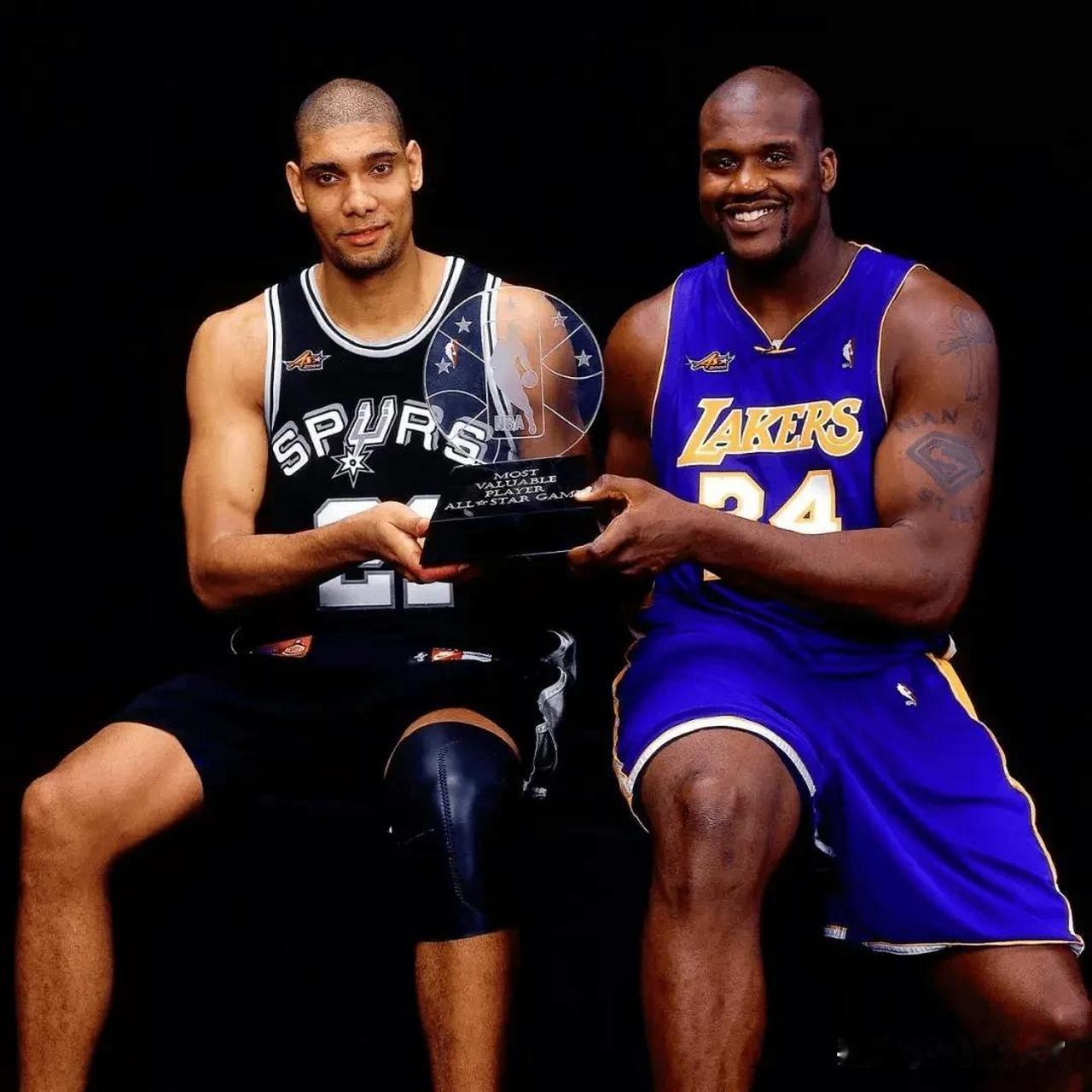 C罗关键进球帮助球队逆转取胜（C罗献关键一击，助球队完成逆转胜）