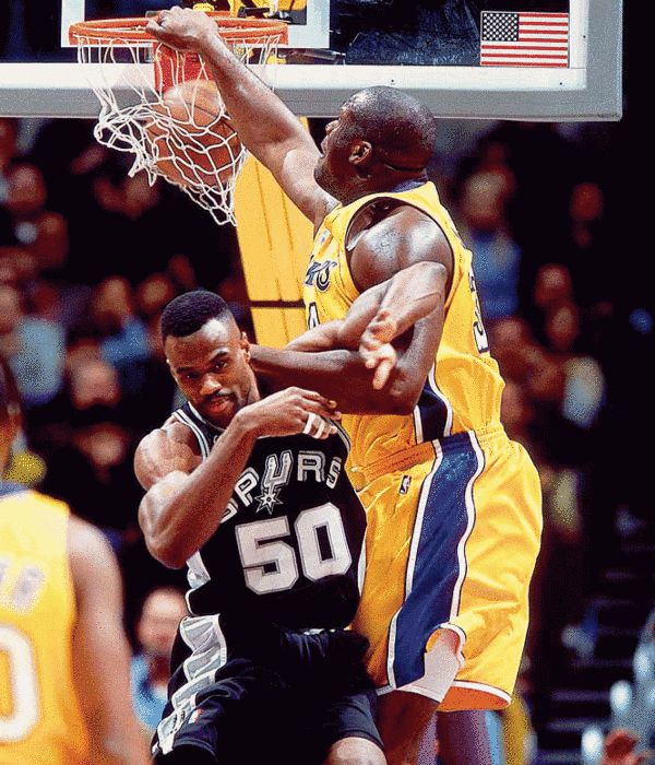 齐沃：劳塔罗被外界持续批评并不公平，他在德比前两天发烧了（齐沃为劳塔罗鸣不平：德比前两天他曾发烧却仍遭连番批评）