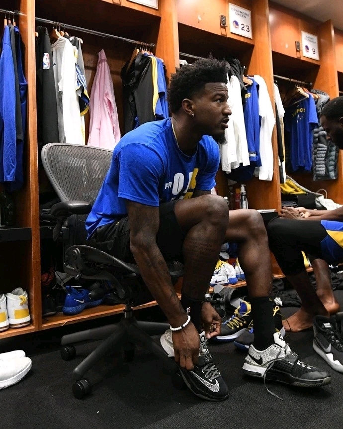 王曼昱称为国家荣誉要战胜伤痛（王曼昱表示将为国家荣誉克服伤痛）