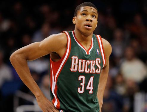 东体：足协曾考虑年初组织国足冬训，届时主教练也一并亮相（东体：足协曾拟定年初启动国足冬训，主教练将同期亮相）